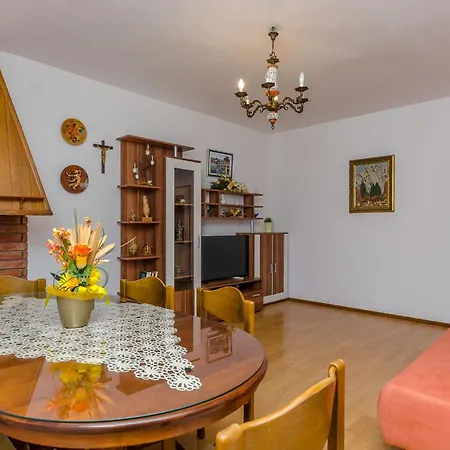 Pine Haven Apartment Trogir